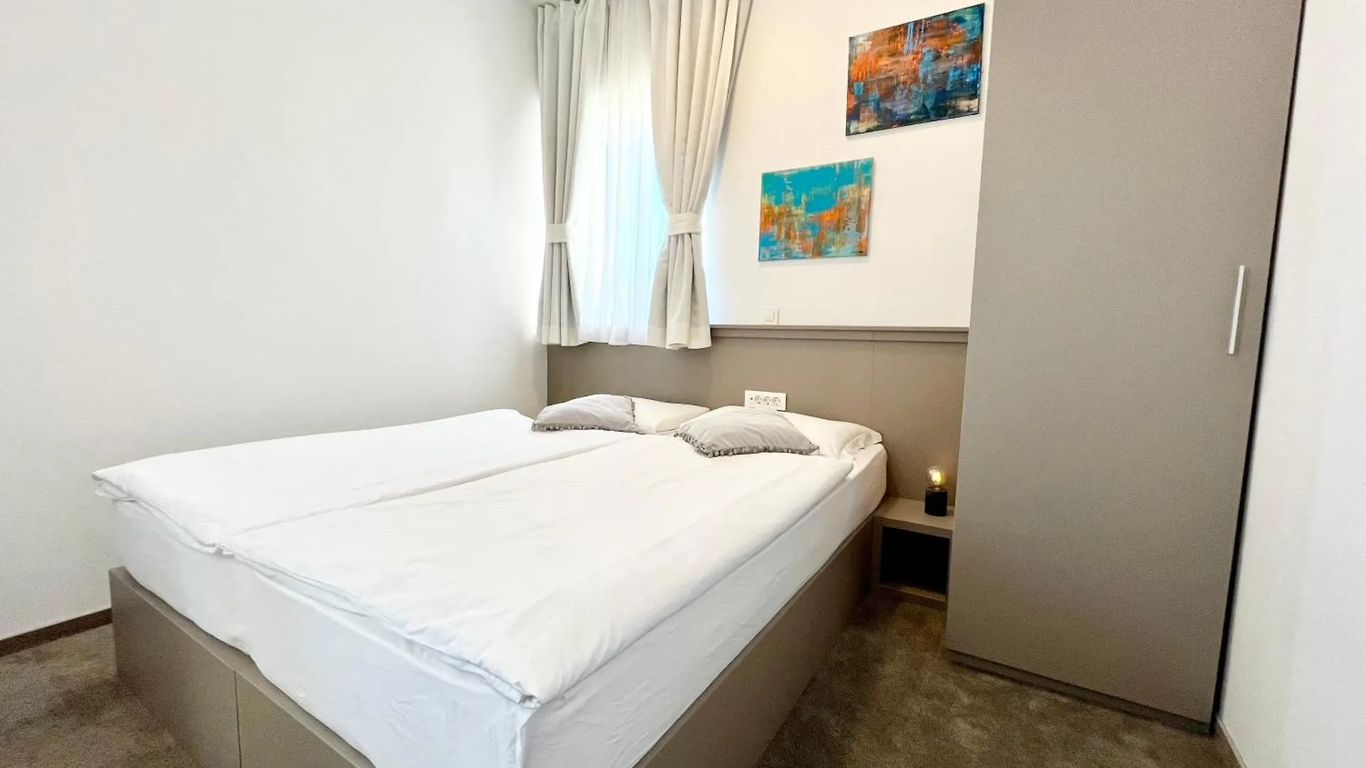 Deluxe Villa No.10 - Rooms & Apartments Mandre