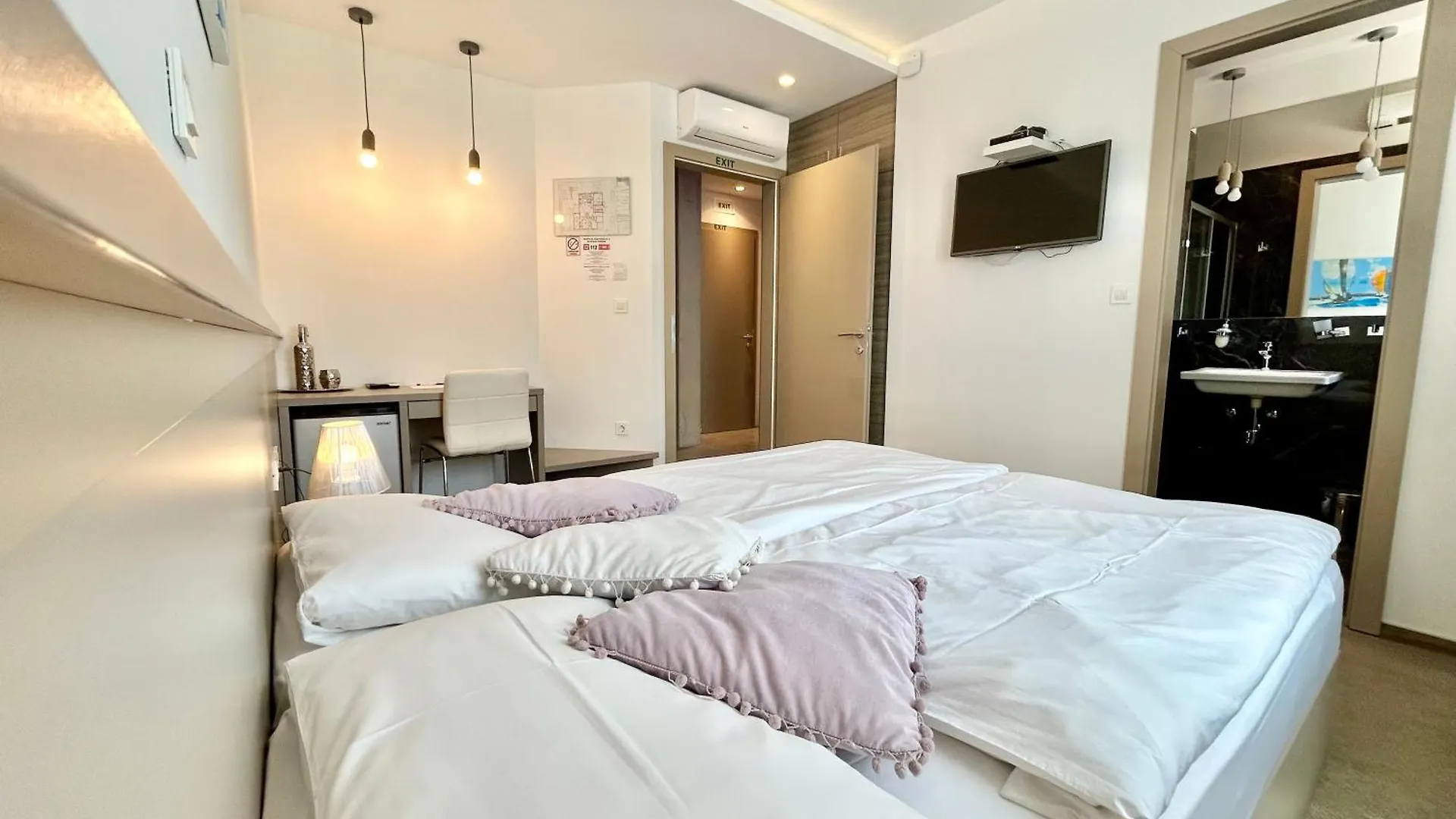**** Πανσιόν Deluxe Villa No.10 - Rooms & Apartments Mandre Κροατία